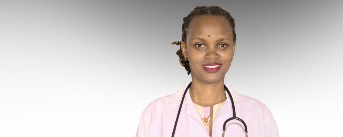 Dr Monia