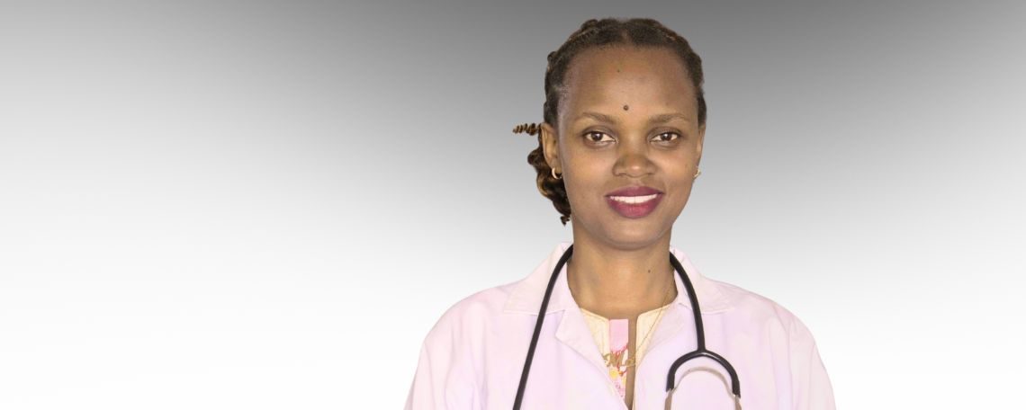 Dr Monia